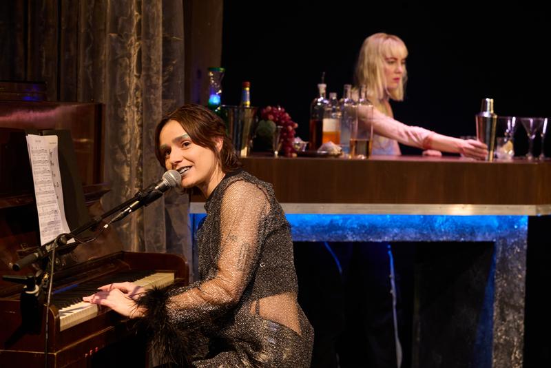"Bar Omega"(UA), Musik-/Tanztheater von Marie Hanna Klemm und Hannah Weiss