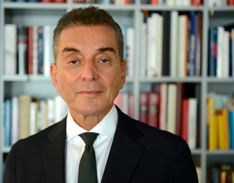 Vortrag von Michel Friedman: "Dialog für Demokratie und Zusammenhalt", anschl. Podiumsdiskussion
