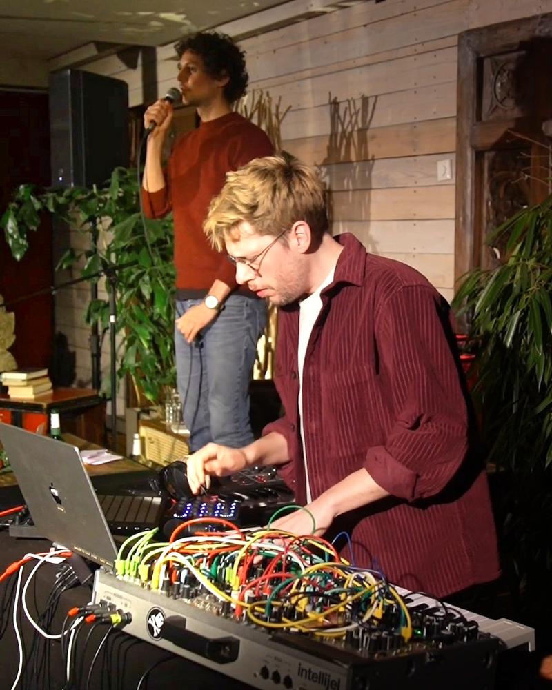 "Tür Auf AEG": Tag der offenen Tür aller Kulturinstitutionen im Haus mit Live-Musik, Mitmachaktionen, Führungen uvm.